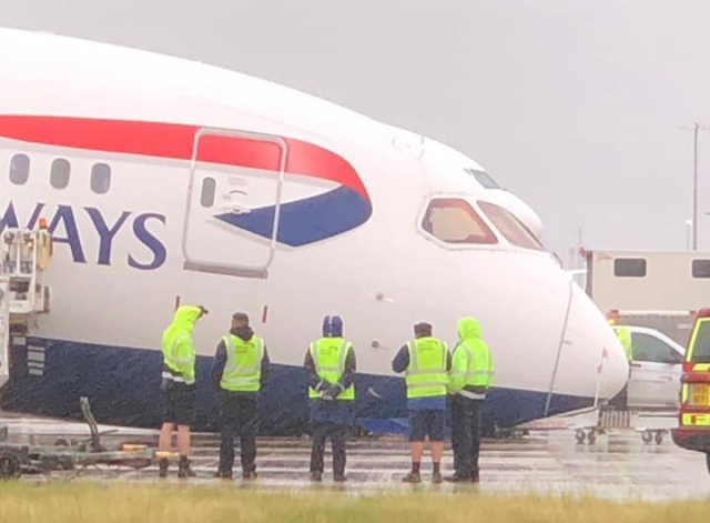 Noticias de British Airways B788-BAnosegearcollapse2