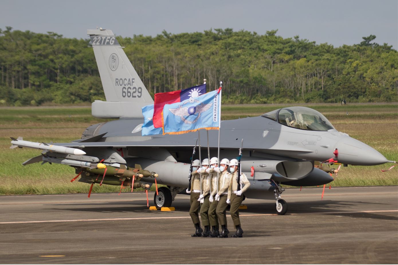 FUERZA AÉREA DE TAIWÁN Taiwan_RoCAF_F-16V_ceremony_4