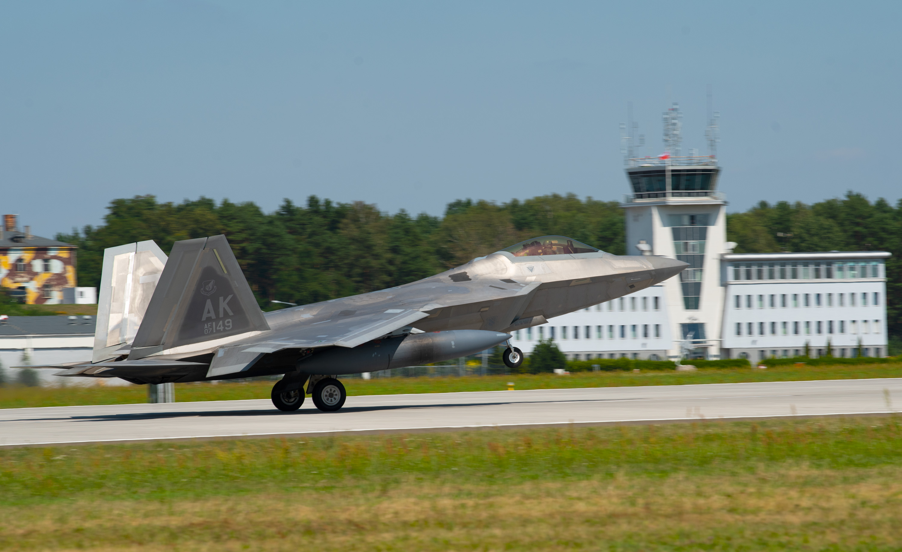 USA_3rd_Wing_F-22A_in_Poland.jpg