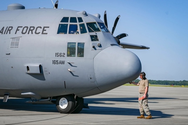 US 158th AS GA ANG legacy C 130H credit USAF 640