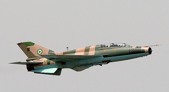 FUERZA AEREA DE NIGERIA Nigeria_FT-7Ni