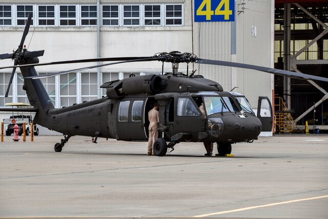 USAr UH 60V credit CC Army Depot 640